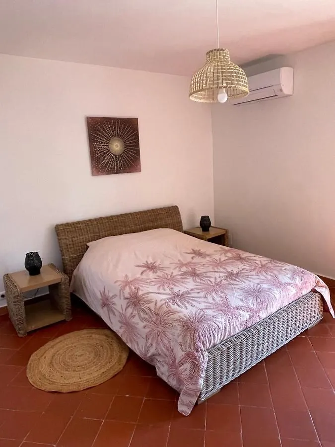 L'Oustau De Celia Villa Maussane-les-Alpilles 0*,
